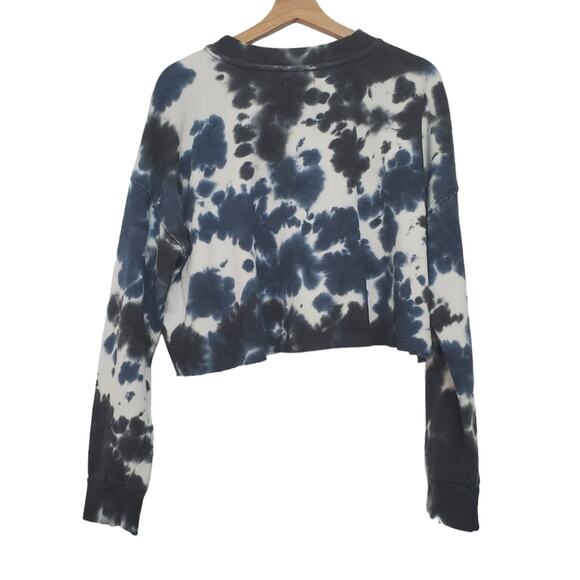 Colsie | Soft and Cozy Tie Dye Crop Raw Hem Sweatshirt - Picture 3 of 8